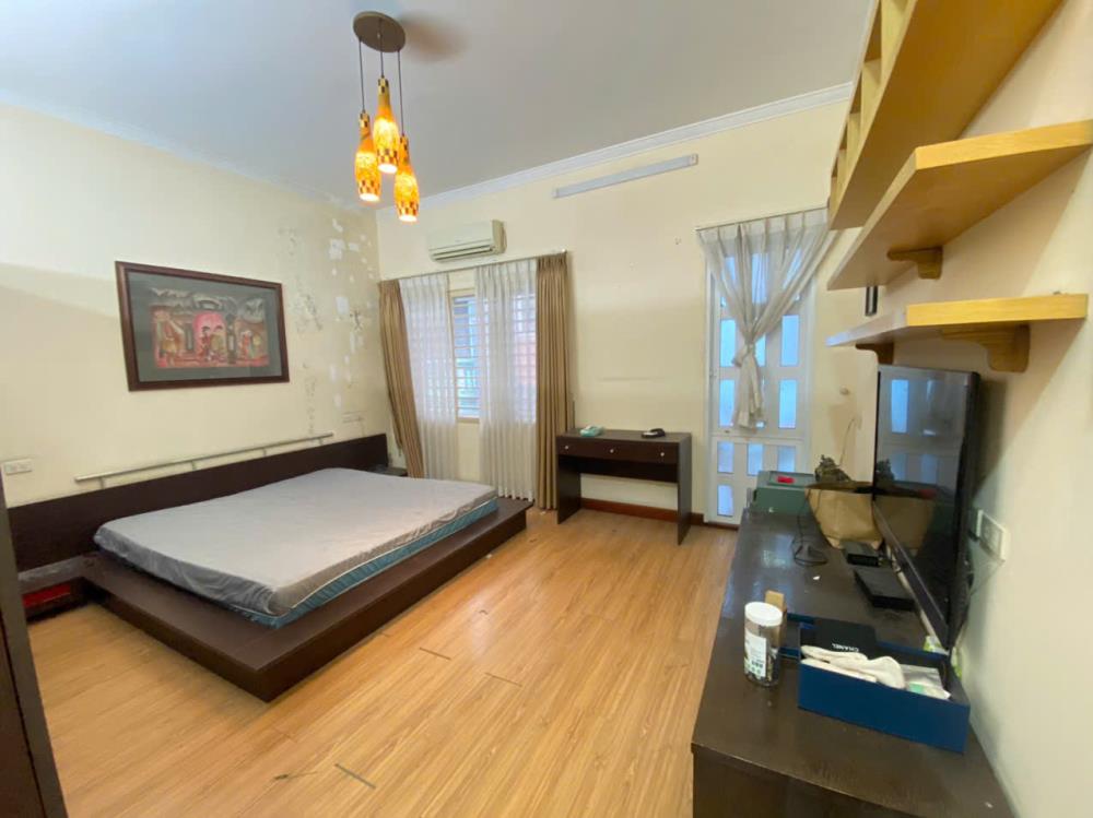 Cho thuê nhà ngõ 147 Tân mai 50m2, 4 tầng, 4 ngủ, 18.5tr - Full nội thất xịn sò vào ngay2528553