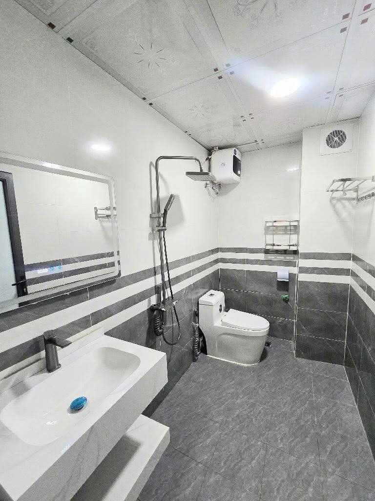 BÁN NHÀ MẶT PHỐ KIM GIANG, THANH TRÌ 30 5 3.15 7.5 TỶ2563584