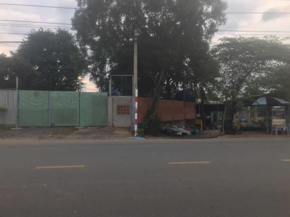 Đất nền có vị trí thuận lợi, diện tích 400 - 800m², giá 21,5 triệu VND (2 sổ liền kề), có thương lượng.2442179