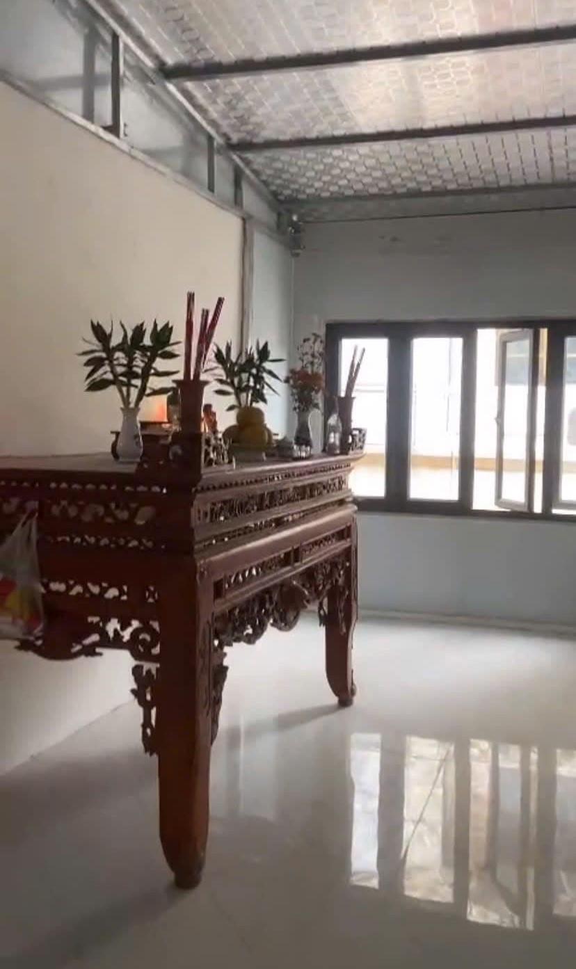 Cho thuê nhà Phố Lý Nam Đế, 5 tầng, 4 ngủ, 35m2 - điện nước giá dân2389360