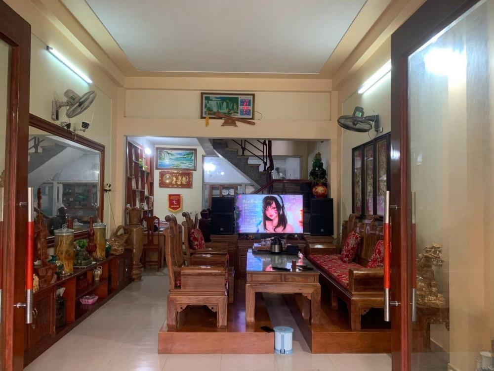 Chính chủ cần bán Căn Nhà 3 tầng Mặt Đường Ngô Quyền - Hợp Thành.2474136
