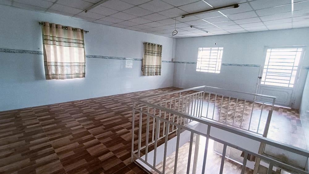 Cho thuê nhà 4,5 triệu gần sân bóng An Bình thuận lợi cho việc kinh doanh2564064