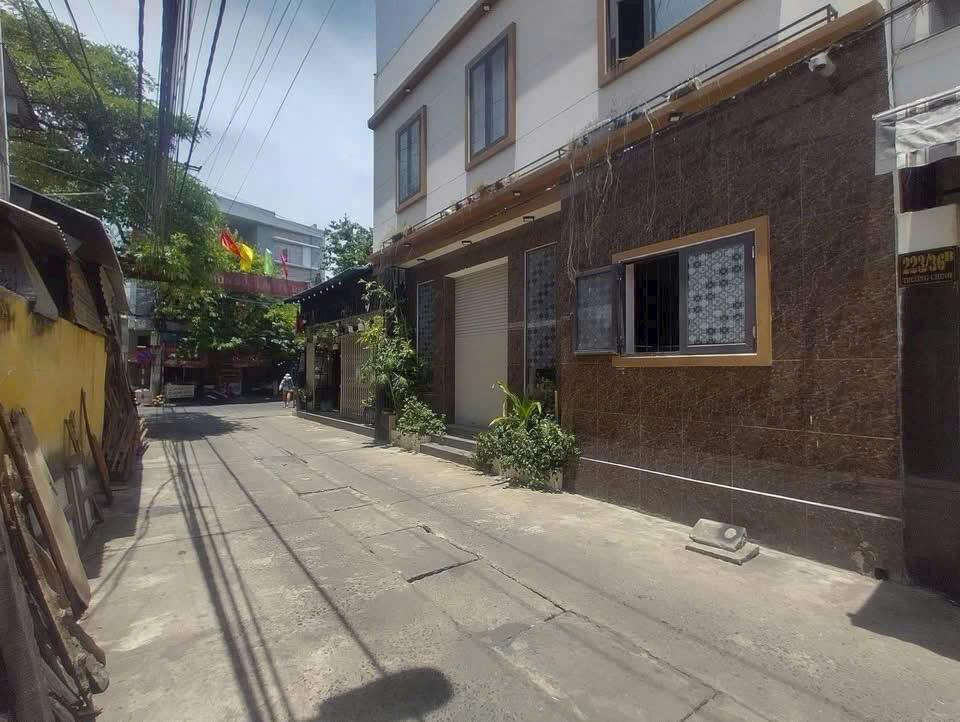 HẠ ChÀO 400 TRIỆU. GIÁ TỐT 7.9 TỶ ĐẾN THỜI ĐIỂM CHỐT RỒI. 
NHÀ NGUYỄN PHƯỚC NGUYÊN 2 MẶT TIỀN KINH DOANH SẦM UẤT
DT 97m2 ( 6*16) 3 TẦNG2483557