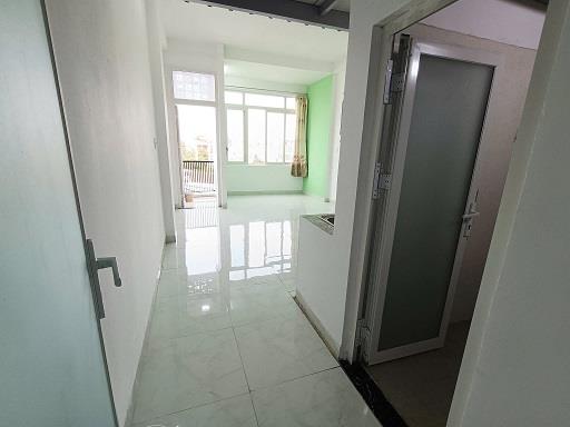 Cho thuê phòng trong nhà nguyên căn ( tầng 2)2468096