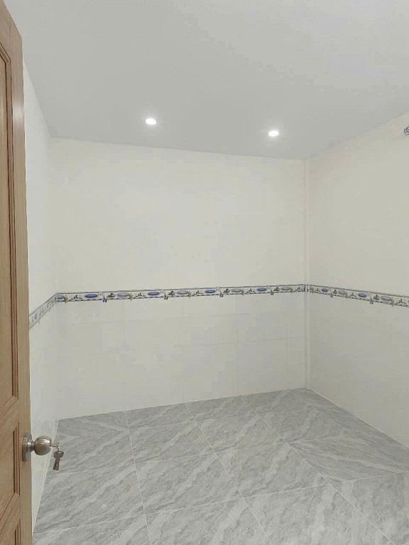 NHÀ 1 trệt 1 lửng (trung tâm cần Thơ)2394722