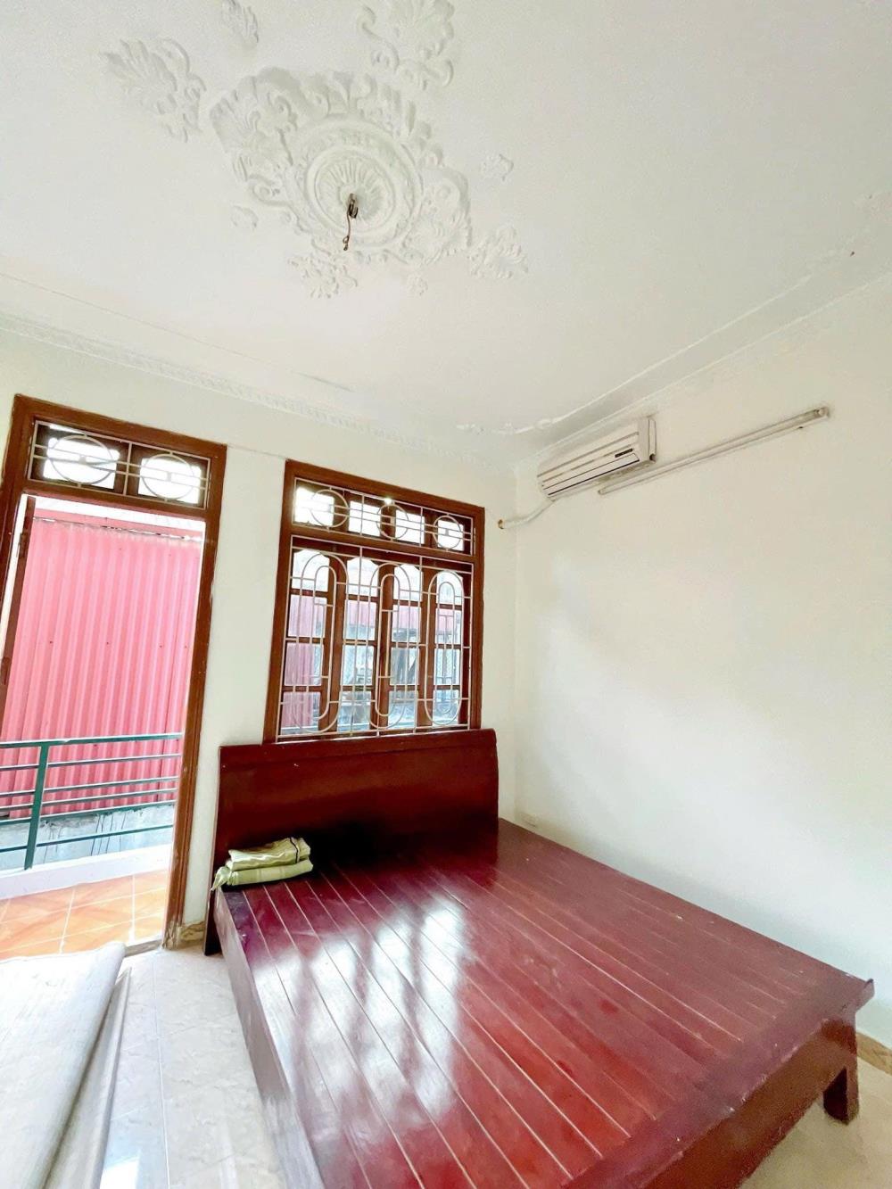 Cho thuê nhà Phố Văn Hương, 5 tầng x 25m2, 3 ngủ, 3 WC 13 Triệu ở gđ, nhóm 6 người2607207