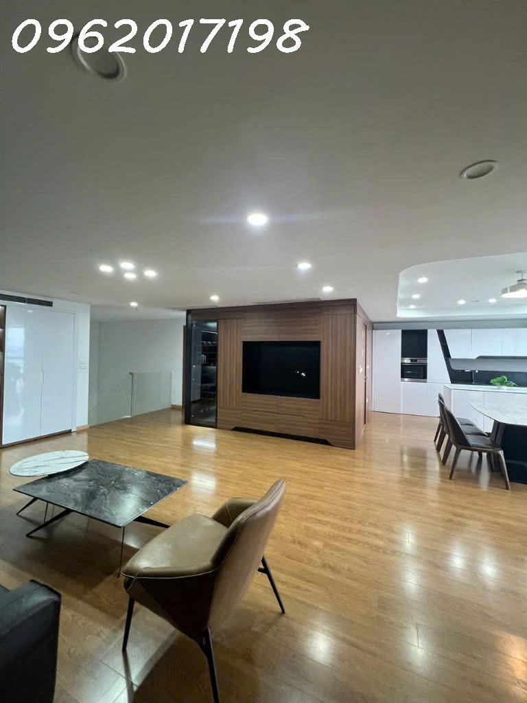 Cho thuê căn duplex 2601 tòa vip Petrowaco 97 - 99 Láng Hạ tặng nội thất sang trọng tiêu chuẩn 5*2455095