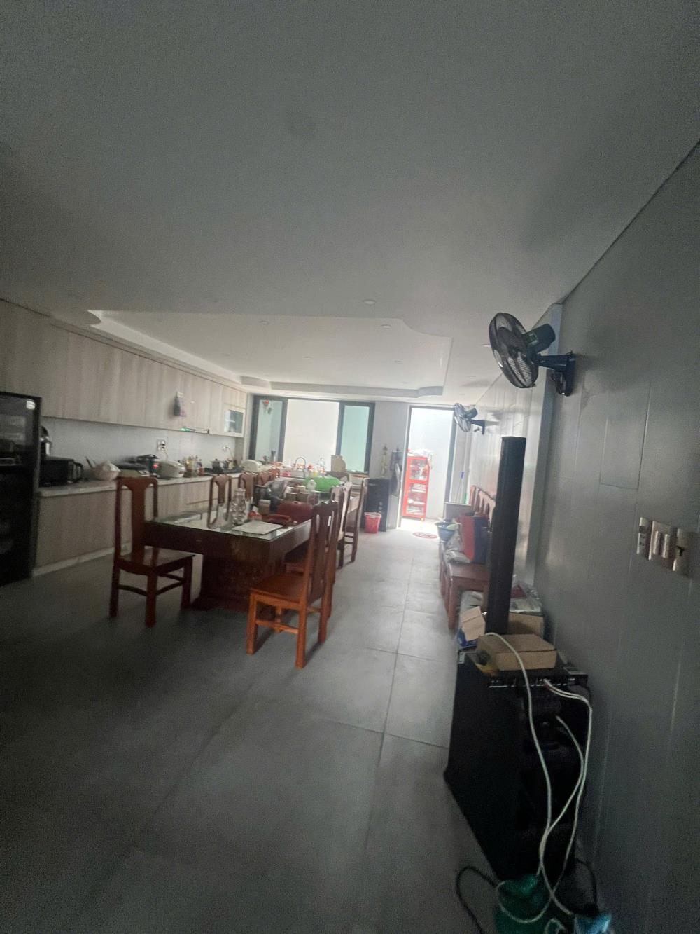 Bán nhà  mặt tiền 5 tầng 5x28m giá 21 tỷ Đường Nguyễn Văn Quá2530062