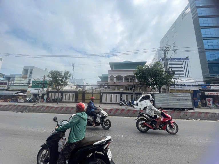Bán gấp mặt tiền Huỳnh Tấn Phát, P Phú Thuận, quận 7, HCM chỉ 250 triệu/m22415413