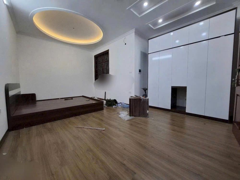 Cho thuê nhà Phố Kim Giang, 39m2 x 5 tầng, 3 ngủ, 12 Triệu2393284