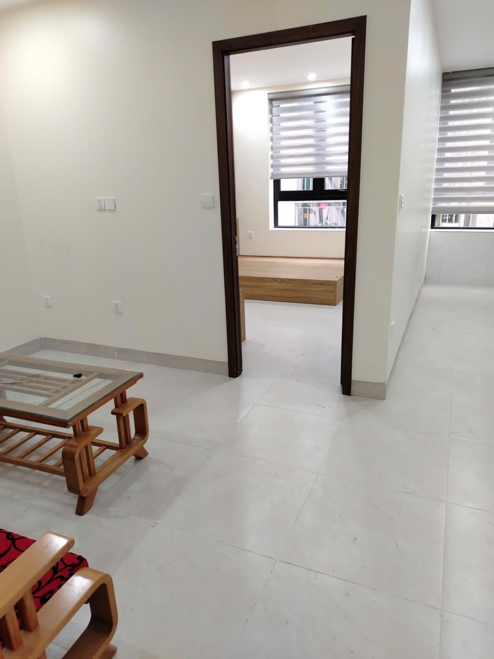 Cho thuê căn hộ CCMN Tầng 2 Phố Giải Phóng 70m2, 2 ngủ, 10.5tr Full đồ 90%2580310