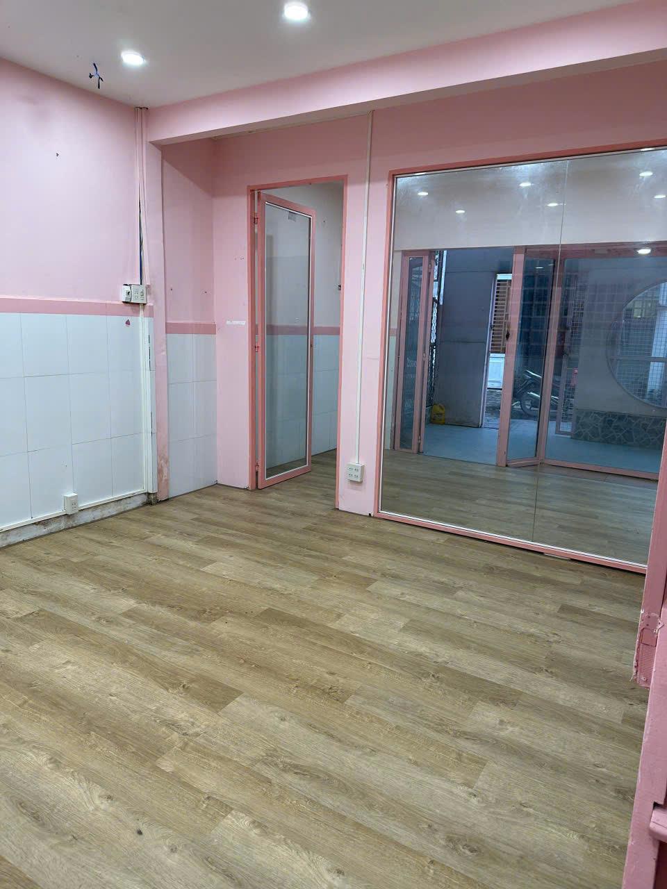 CHO THUÊ NHÀ 5 triệu 2 phòng ngủ TRỆT LẦU 2 phòng ngủ KẾ CHỢ AN HOÀ2608812