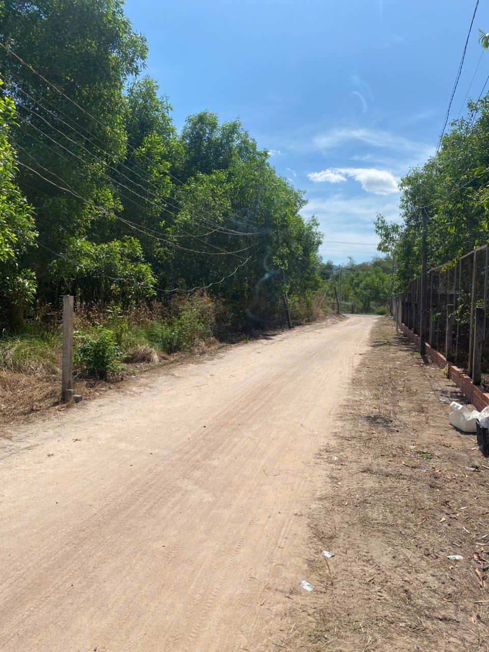 Chỉ hơn 1 tỷ có ngay lô đất cách QL 51 chỉ 2,5km, gần giáo xứ Thanh Phong, gần các KCN, cảng Cái Mép2525921