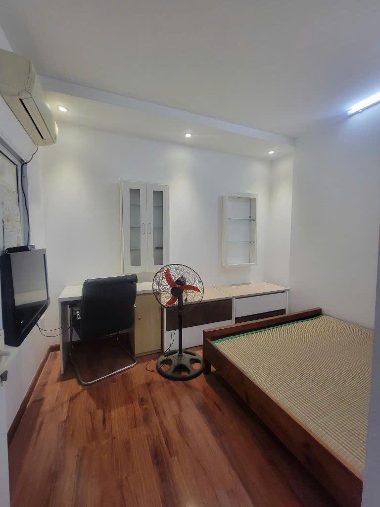 Cho thuê nhà nguyên căn ngõ 120 Dương Văn Bé ô tô, 2 tầng, 55m2, 2 ngủ, 9 Triệu2521199