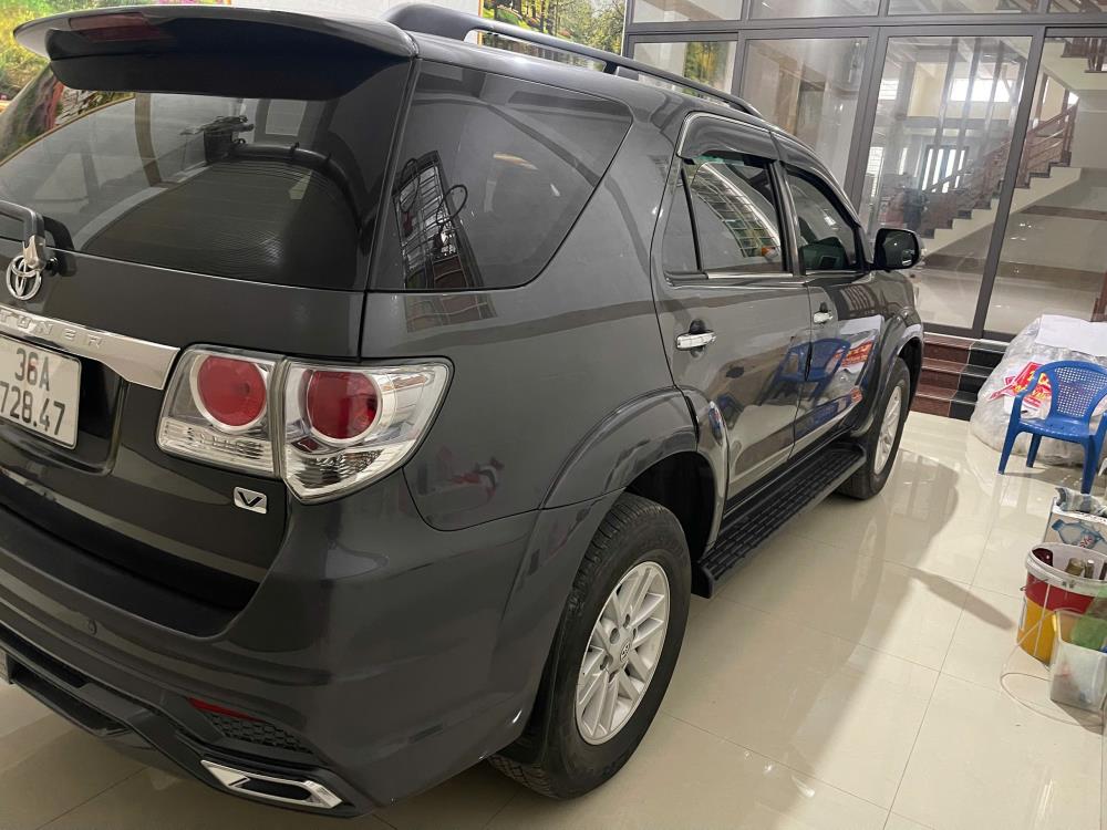 CẦN BÁN XE  FORTUNER SẢN XUẤT NĂM 20132592193