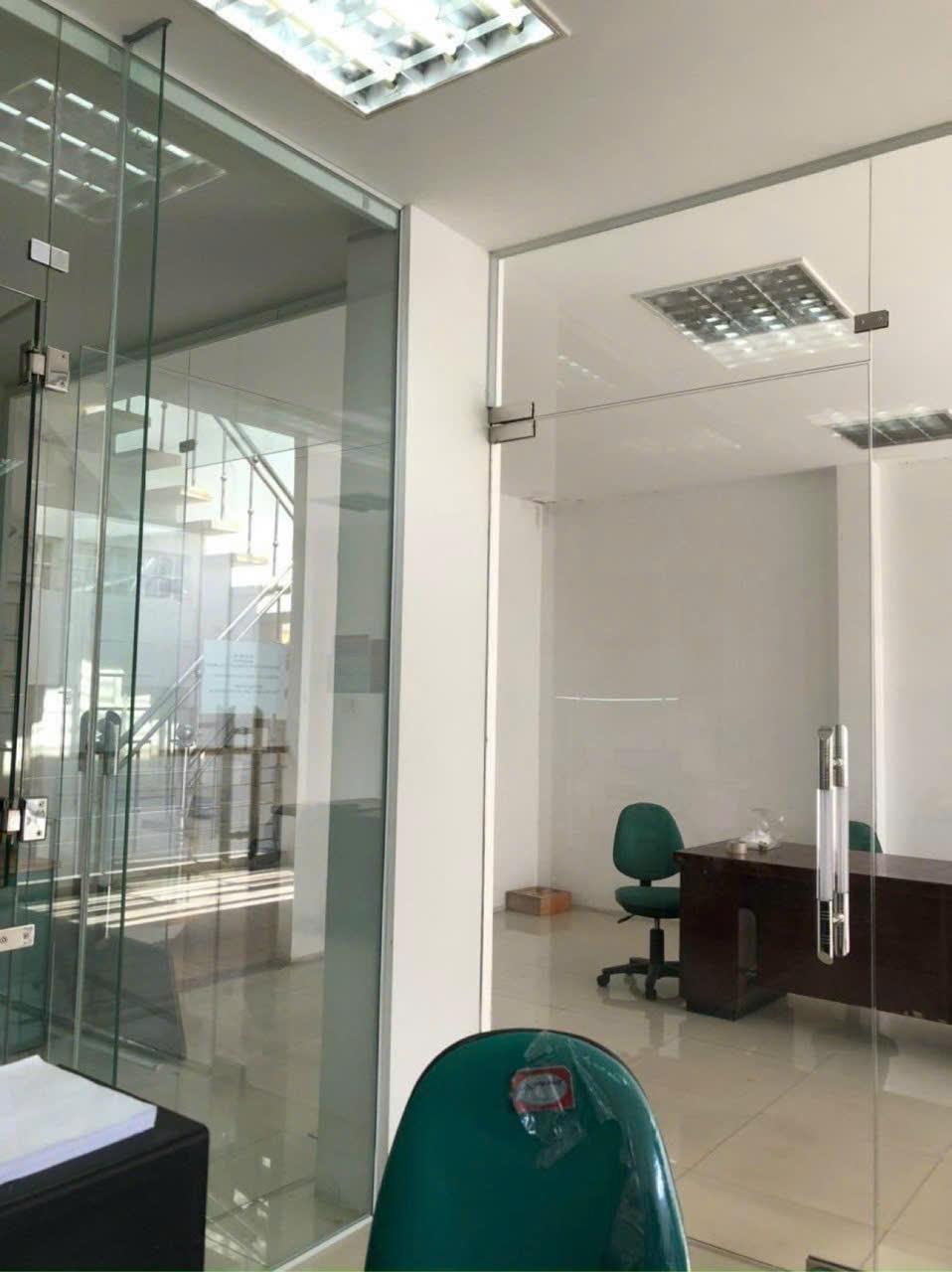 Bán gấp Nhà mặt tiền Kinh doanh tại  Hoàng Diệu, Đà Nẵng, 138 triệu/m2, 239m2, 6PN, 6WC, Liên hệ Anh Nam 09160040252619074