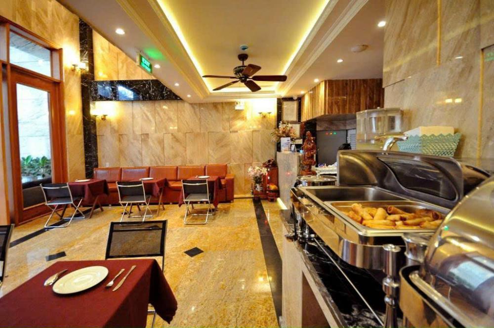 Bán khách sạn hẻm Trần Phú , Nha Trang .
Diện tích 122m ngang 6,5m đường ô tô 5m , hiện đang kinh doanh 30 phòng có bể bơi view biển tầng thượng .
Vị trí đi bộ ra biển 3 phút , pháp lý giấy phép kinh doanh đầy đủ .
Giá bán 58 tỷ chế thj ngọc bích2624228