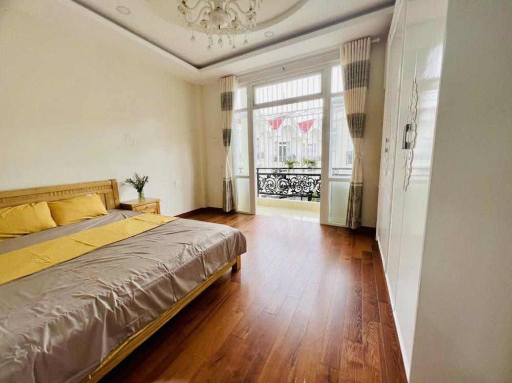 CẦN BÁN GÂP NHÀ KHU NGHỈ DƯỠNG GOLDEN Hills Phường 4 Đà Lạt2703394
