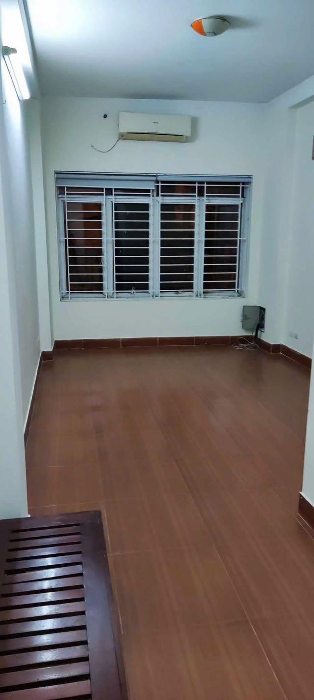 Cho thuê nhà ngõ 67 Thái Thịnh, 36m2 x 3 tầng, 2 ngủ, 2 WC - ở gia đình kết hợp Kinh doanh2569237