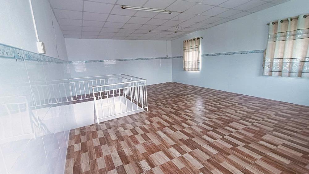 Cho thuê nhà 4,5 triệu gần sân bóng An Bình thuận lợi cho việc kinh doanh2564063