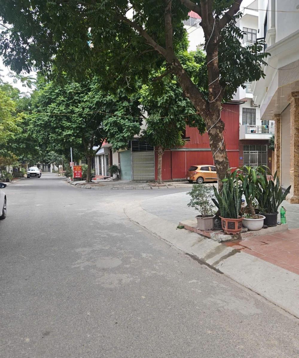 BÁN ĐẤT DỊCH VỤ DƯƠNG NỘI ĐỐI DIỆN AEON HÀ ĐÔNG - 2 VỈA HÈ2605643