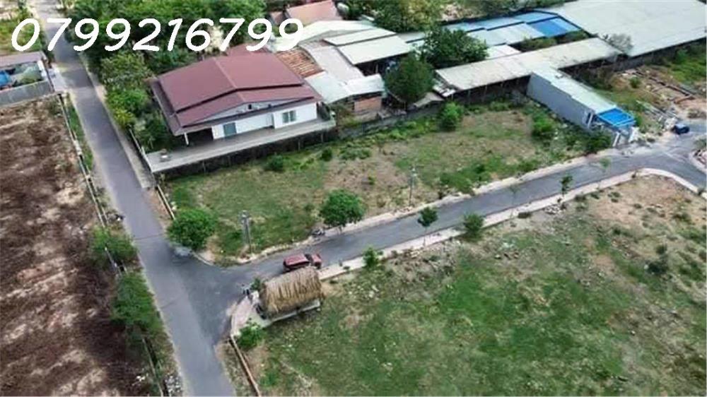 Đất nền giá rẻ sổ riêng thổ cư Bình Minh Trảng Bom 1 sẹc QL1A hỗ trợ vay 3 bên. Trọn sổ 1 tỷ 150. LH 0799 216 799 em Trinh.2640436