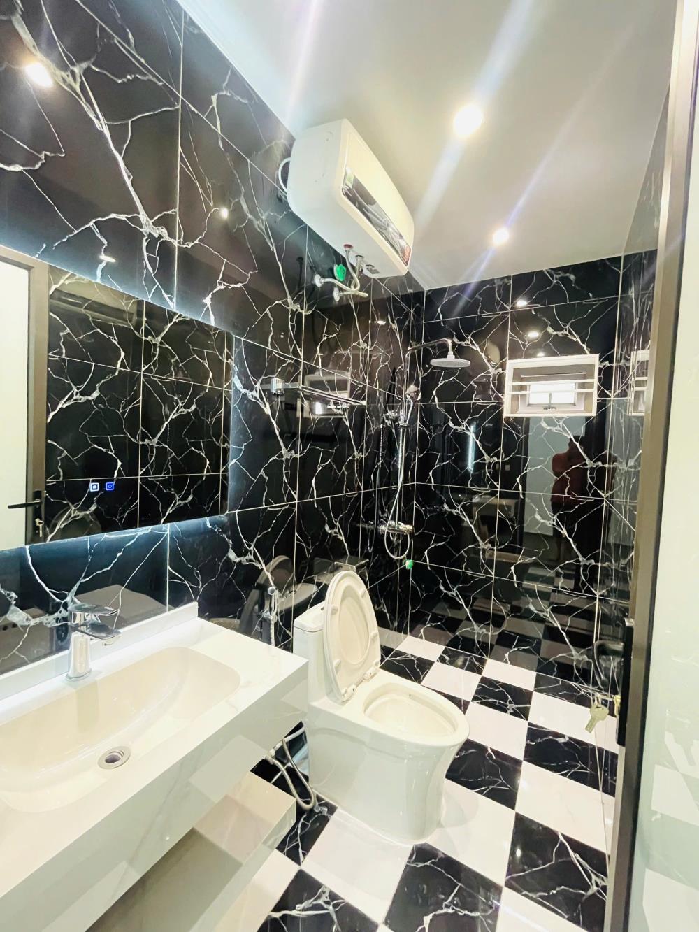 Siêu phẩm độc lập sân cổng riêng tại Phủ Thượng Đoạn ĐÔng hải Hải An, cách đường chính 30m2628898