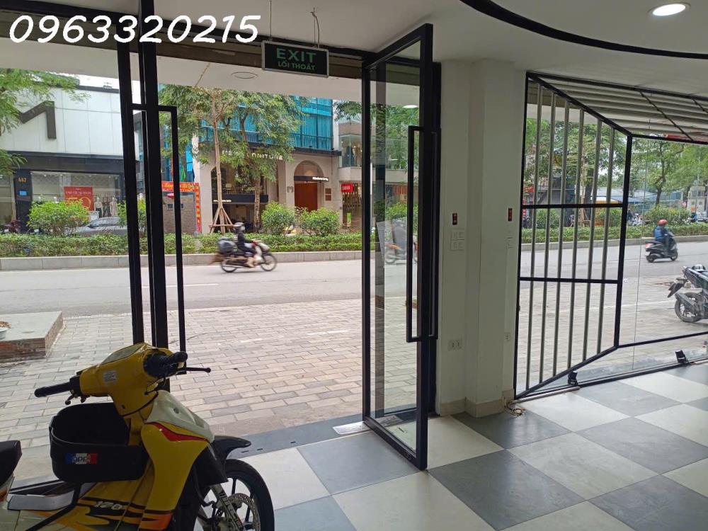 Chính chủ cần cho thuê mặt bằng kinh doanh mặt đường trục chính Lạc Long Quân2526185