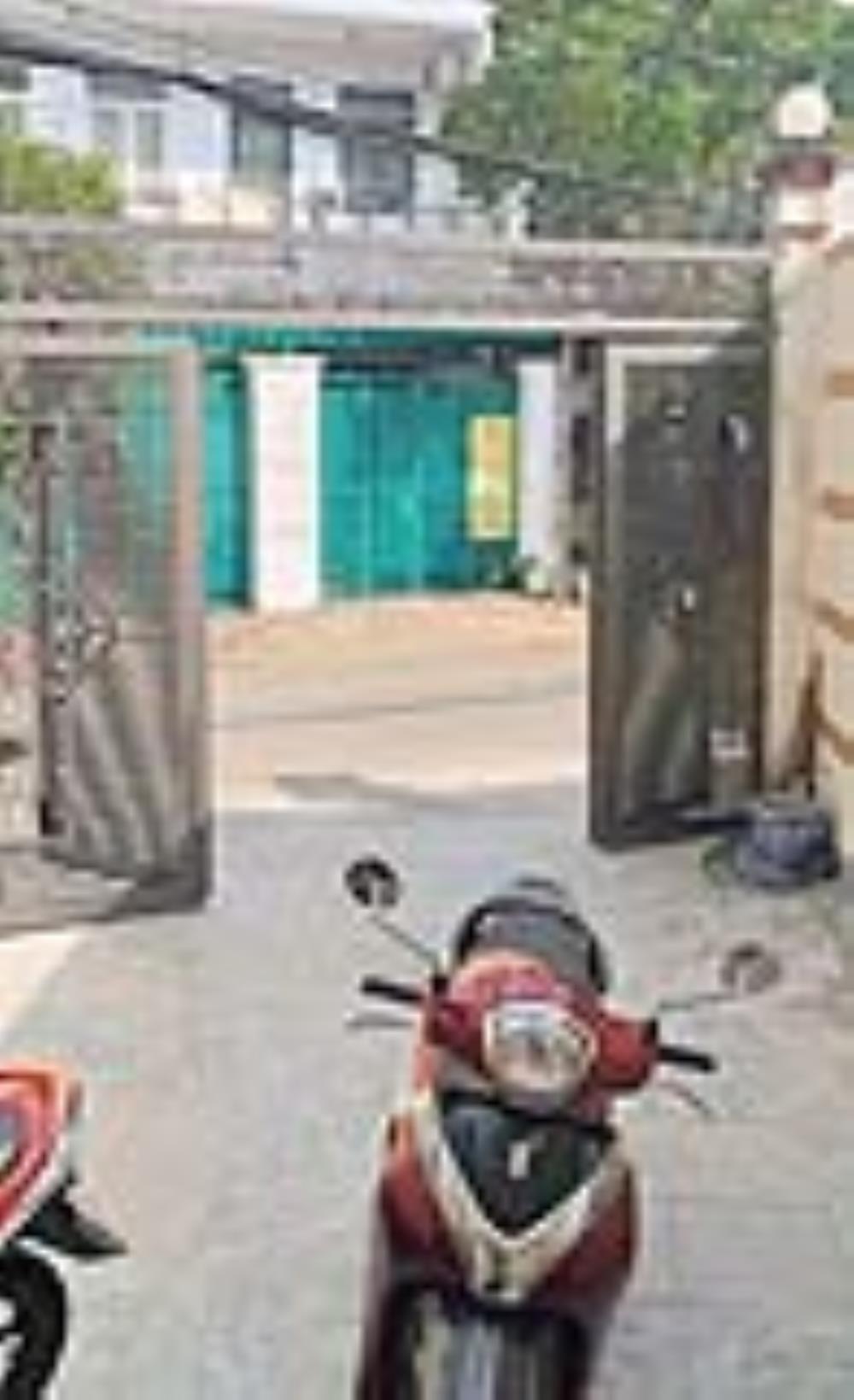 Bán nhà mặt tiền Nguyễn Tuyển, sân đậu xe hơi, 3 tầng, ngay sát Nguyễn Duy Trinh, rất đẹp2567444