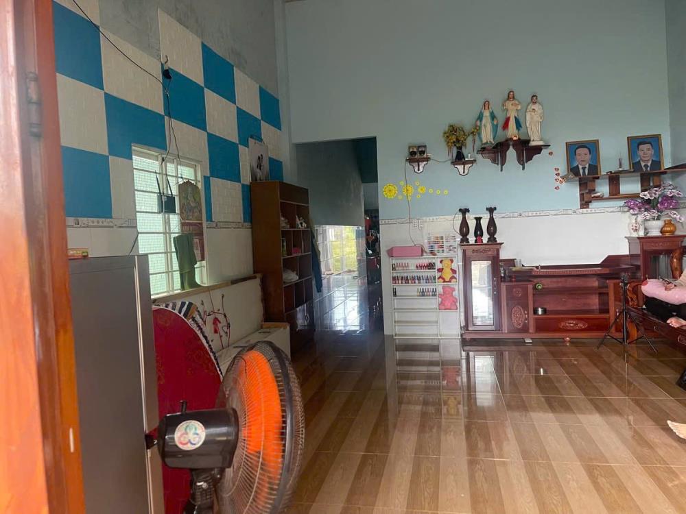 C CẢ NHÀ SANG MỸ ĐỊNH CƯ NÊN CẦN BÁN NHÀ VƯỜN CÓ 300 CÂY SẦU RIÊNG CÓ DÀN TƯỚI TỰ ĐỘNG NHÀ ĐIỆN NƯỚC ĐẦY ĐỦ DỌN VÀO Ở NGAY2580371