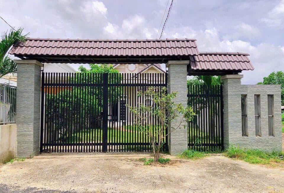 CHO THUÊ NHÀ VƯỜN FULL NỘI THẤT 3PN- HẺM XE HƠI GIÁ TỐT PHƯỚC THÁI, HUYỆN LONG THÀ2385445