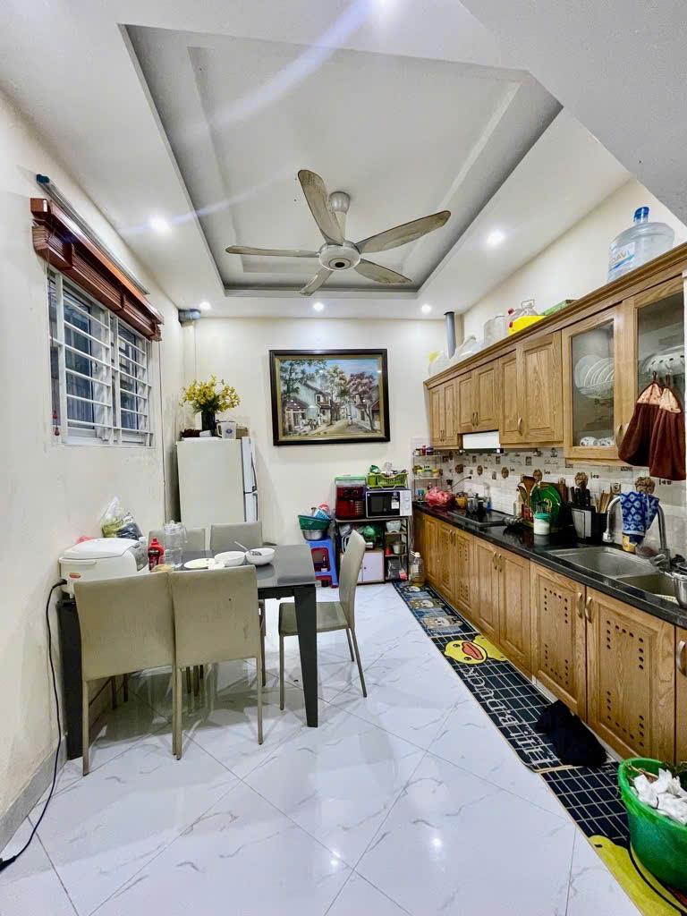Bán nhà Phố Thái Hà, Nhà Mới Đẹp, 50 mét ra phố, 36mx5T, Giá: 7.7 Tỷ, Lh: 0396935190.2635131