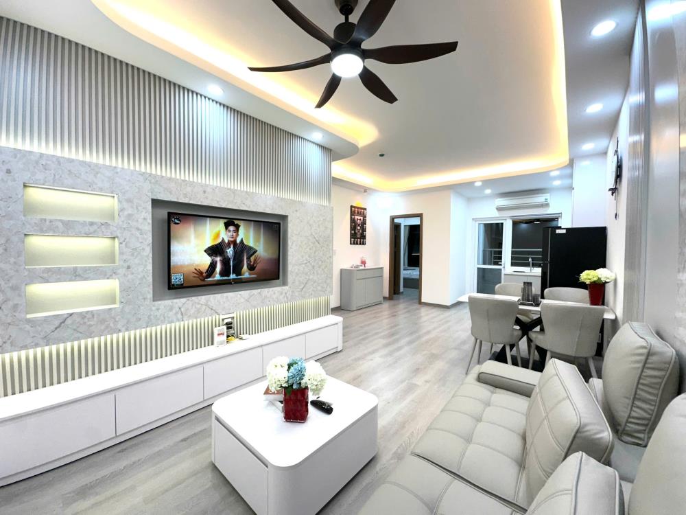 Bán căn hộ 2pn view phố nội thất mới đẹp tòa Mường Thanh Viễn Triều giá 2.25 tỷ2372803