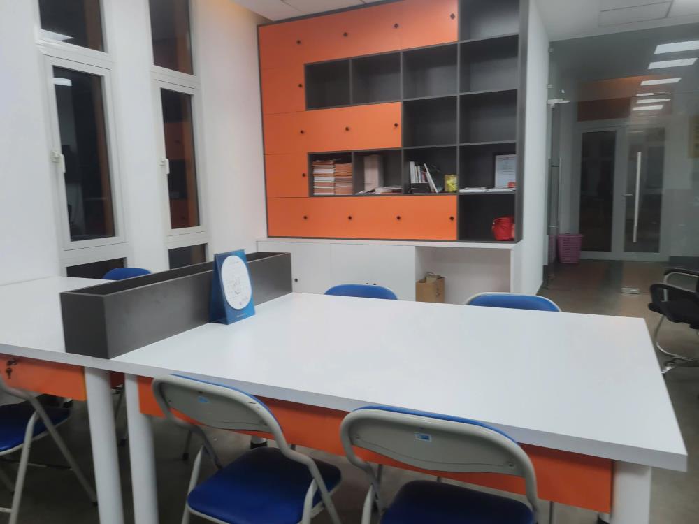 CHO THUÊ MẶT BẰNG TẦNG 2,3,4 TOÀ NHÀ SÁT ĐƯỜNG PHẠM VĂN ĐỒNG2312093