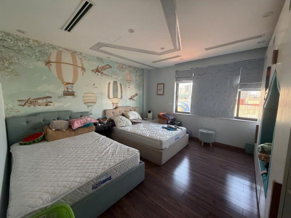 (Tin thật 100%) Bán Apartment lô góc 131m2 tại Hoàng Cầu - Ô tô vào nhà - Dòng tiền 2,4 tỷ/năm2638426