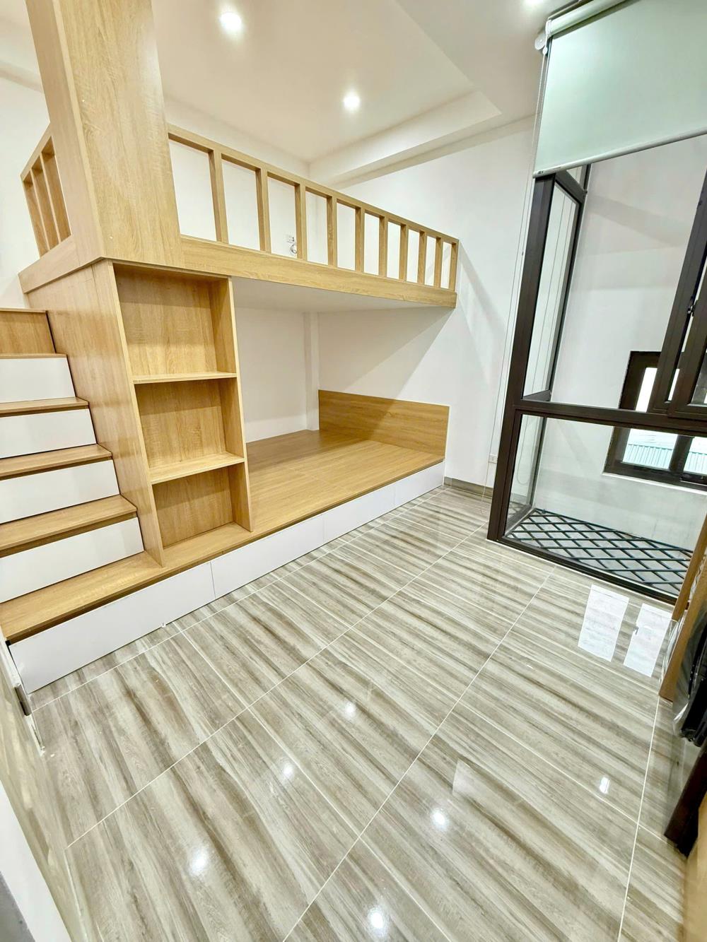 (Hiếm) Phòng Studio - Gác xép mới khai trương tại ngõ 164 Đê La Thành (nhỏ) - Có máy giặt riêng2591033