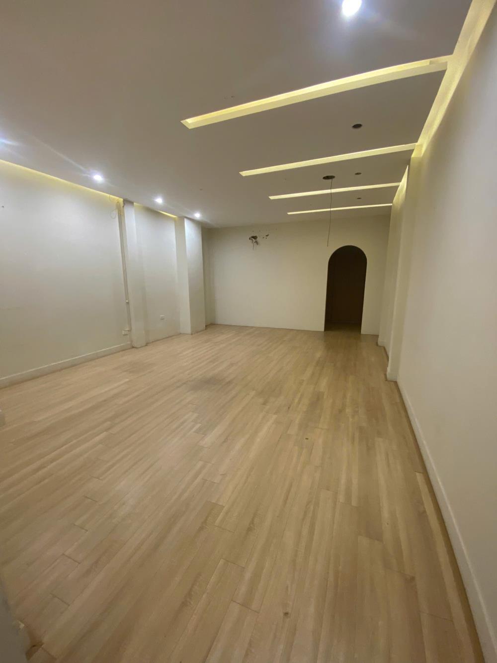 Cho thuê LÀ BIA, SPA, KD SẠCH MBKD Phố Trung Kính, Cầu Giấy 4 tầng, 140m2, 62 Triệu2465371