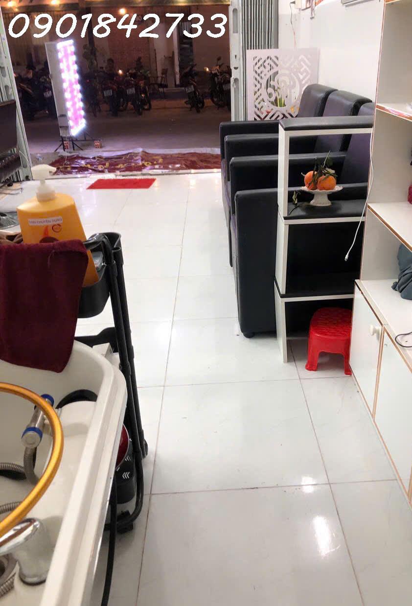 Do không có thời gian quản lý mình cần sang lại salon và mi nail đang hoạt động tốt Trung tâm quận 62575960