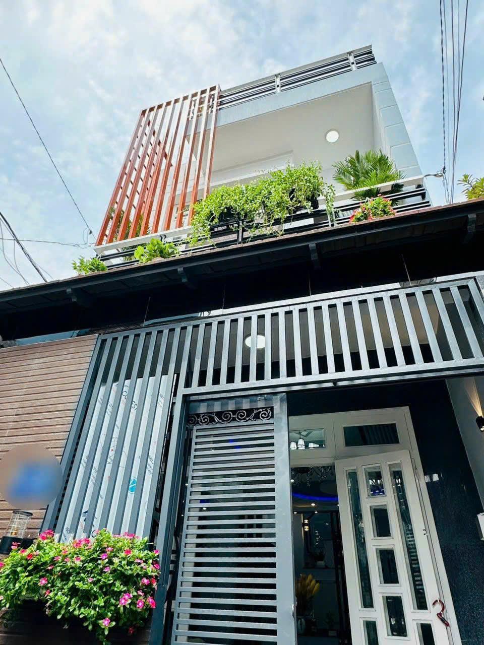 TÌM NGƯỜI Ở GHÉP TRONG NHÀ NGUYÊN CĂN2460320
