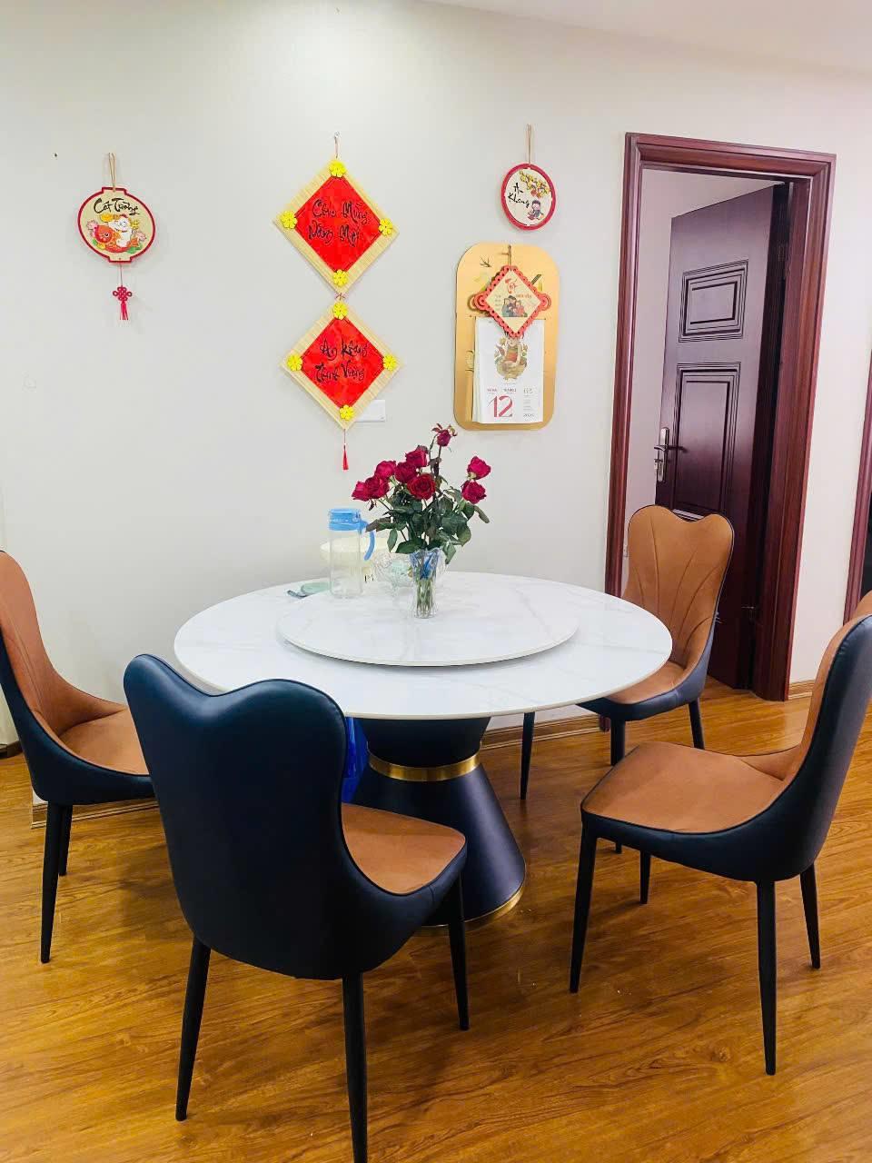 Bán căn hộ tầng đẹp Lô góc Trung Kính, 74m2, 2 ngủ, 2 vệ sinh, 6.55 tỷ2407826