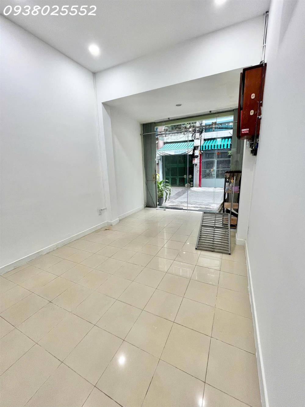 Cho Thuê Mặt Bằng Đẹp, Mới 100% Nguyễn Đình Chiểu, P2, Q32439179