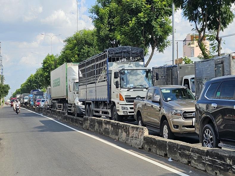 Bán nhà mặt tiền kinh doanh Quốc Lộ 22, Trung Mỹ Tây, Q12, 160m2, 3 tầng2462486