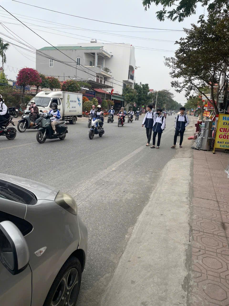 Chính chủ cần cho thuê nhà Mặt Đường 217, Mặt đường Chợ Giá - Quỳnh Hưng - Quỳnh Phụ - Thái Bình.2445148