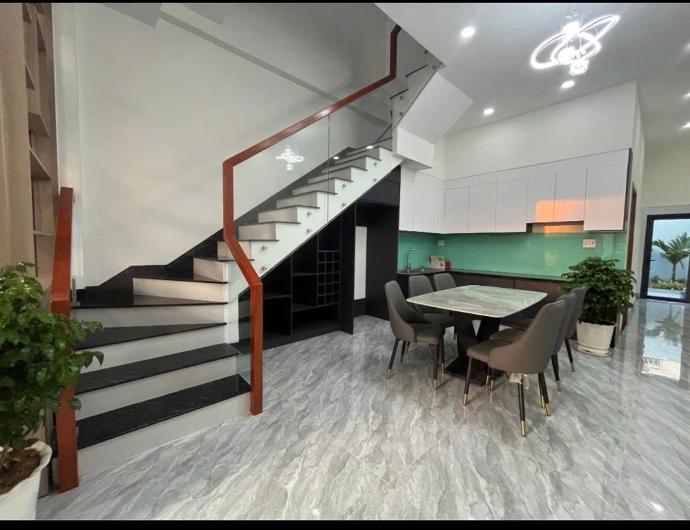 BÁN  NHÀ  TẠI PHƯỜNG ĐỊNH HÒA , THỦ DẦU 1 , BÌNH DƯƠNG2588860