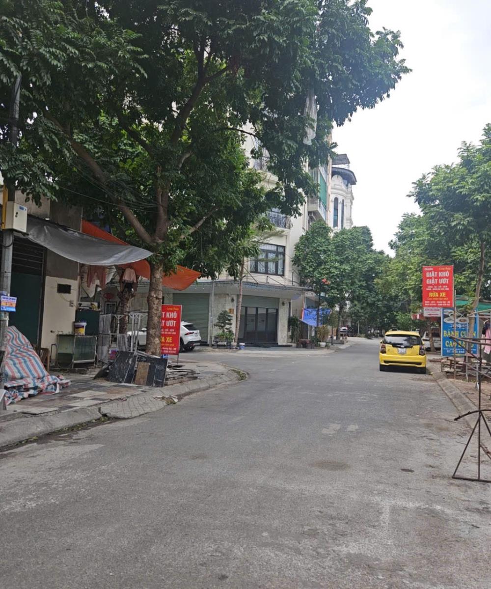 BÁN ĐẤT DỊCH VỤ DƯƠNG NỘI ĐỐI DIỆN AEON HÀ ĐÔNG - 2 VỈA HÈ2605644