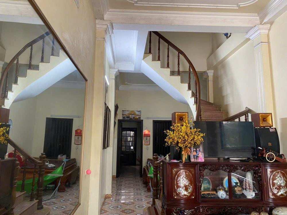 NHÀ ĐẸP - VỊ TRÍ TỐT - Chính Chủ Cần Bán Căn Nhà Mặt Đường QL10, phố Tân Thành, Kim Sơn, Ninh Bình2619863
