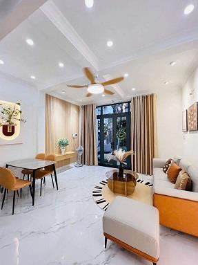 Bán nhà 2 tầng căn góc thoáng, hẻm xe hơi2451063