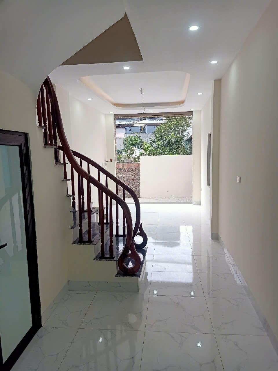 Nhà đẹp mới 40m2 4 tầng lô góc, gần oto đường Trịnh Văn Bô2380214