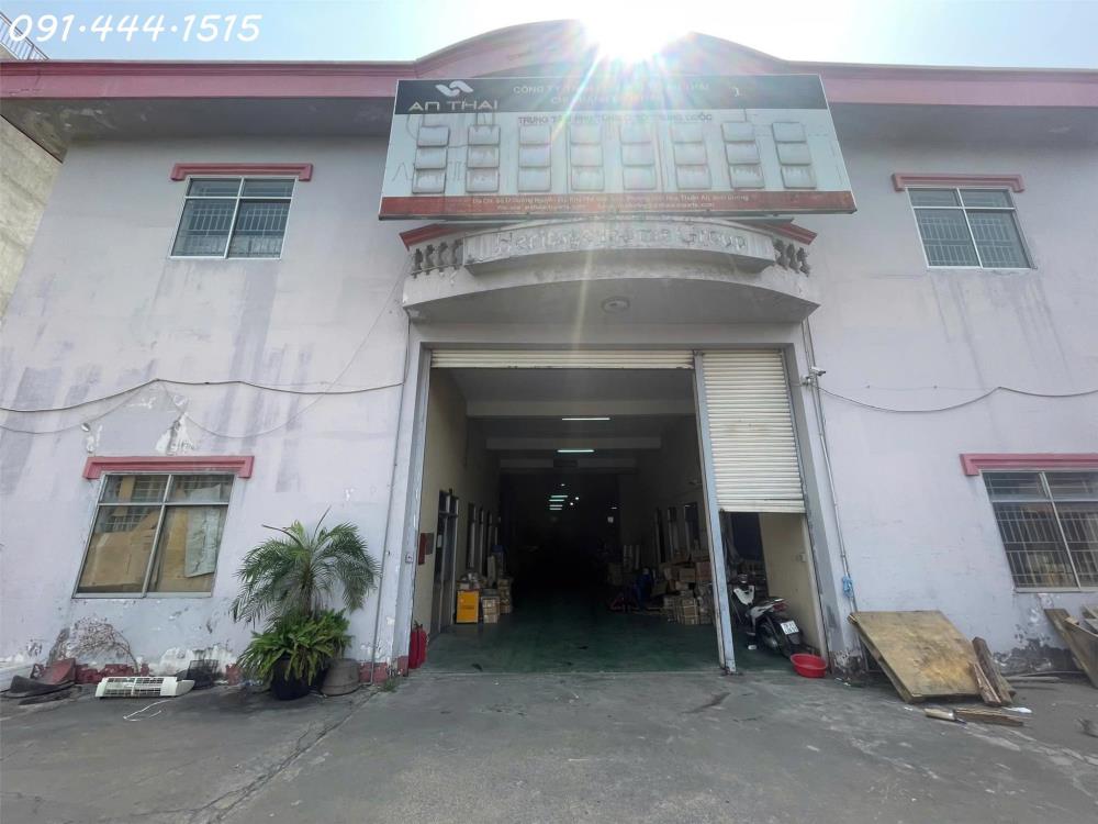 Cho thuê gấp kho: Dt: 1500m2  Mặt tiền đường Nguyễn Du, P. Bình Hòa, Thuận An, Bình Dương.2580245