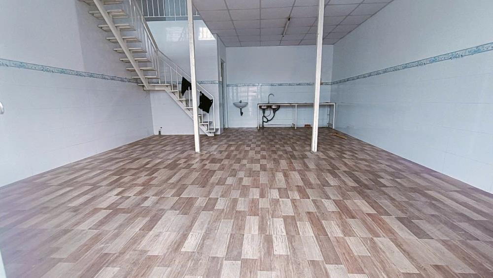 Cho thuê nhà 4,5 triệu gần sân bóng An Bình thuận lợi cho việc kinh doanh2564061